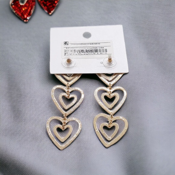 🍀SUGARFIX by Baublebar Stacked Gold Heart Drop Earrings - Picture 3 of 5